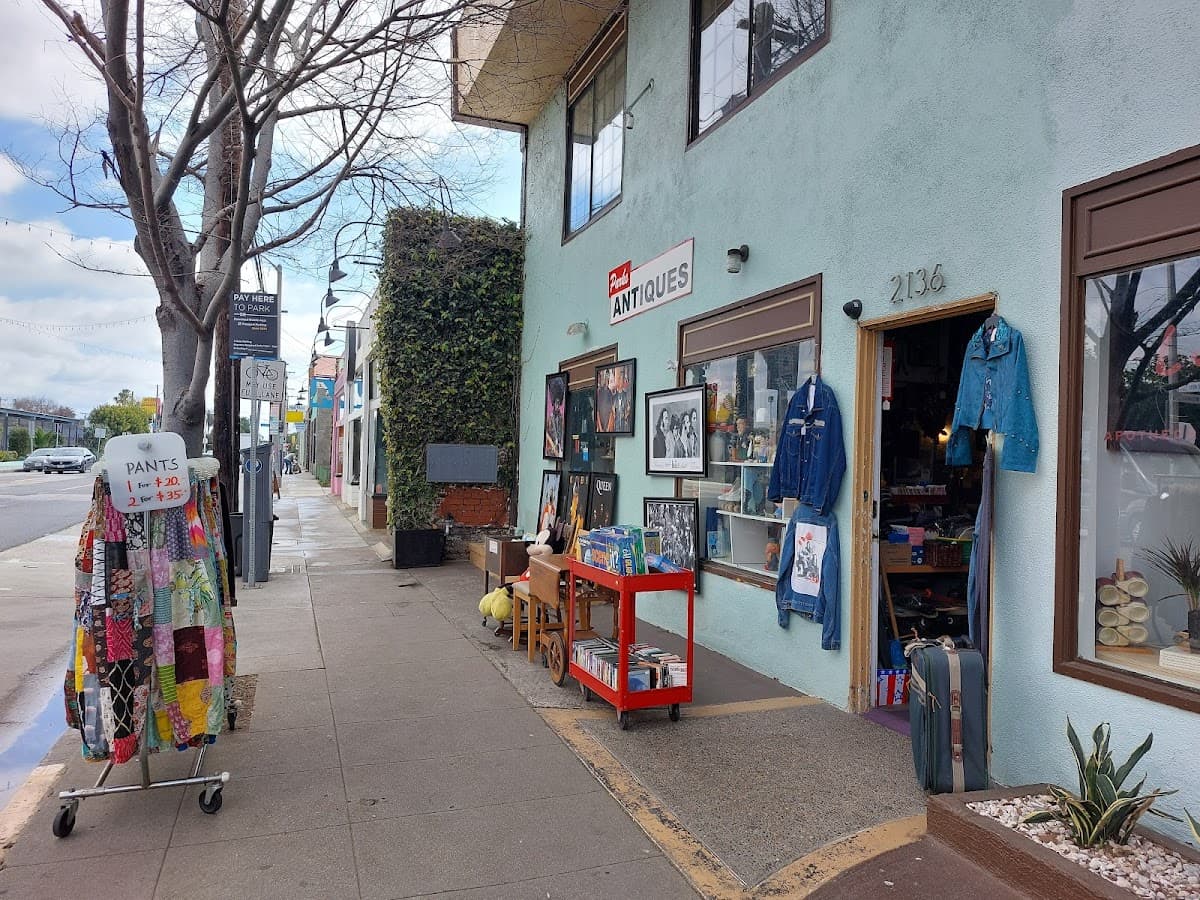 Parkβs Antiques