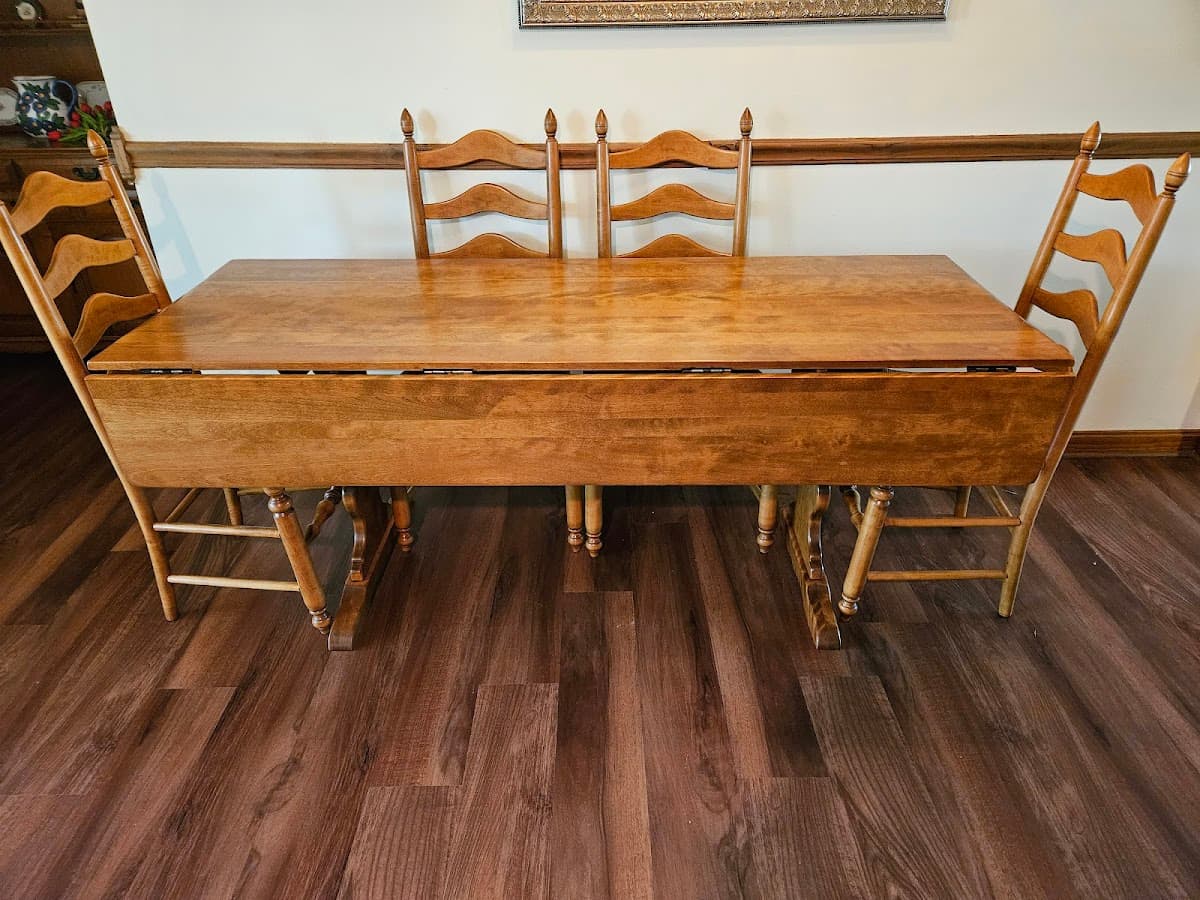 Paulβs Antiques Furniture