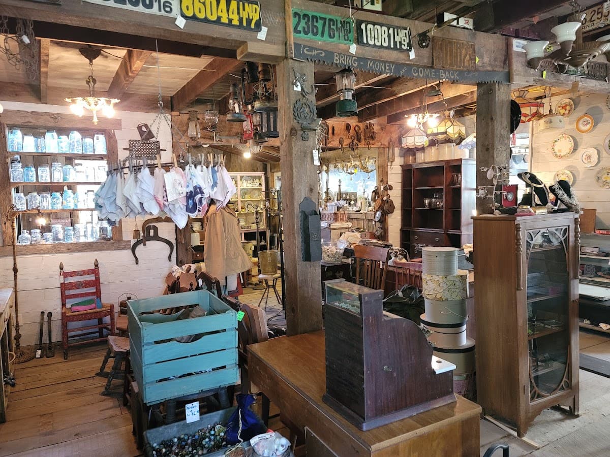 Plum Creek Antiques