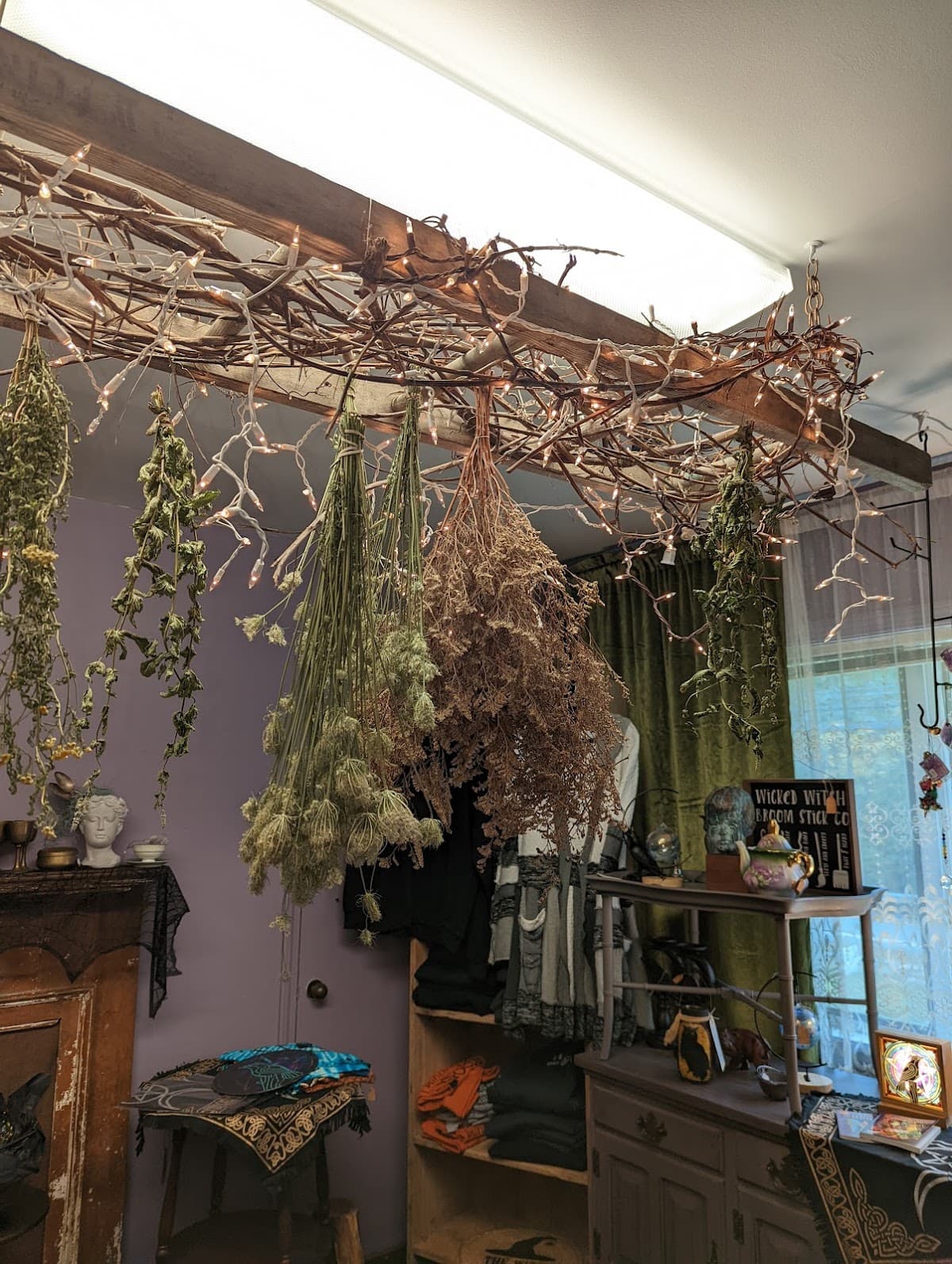 Primitive Crow Psychic Shoppe