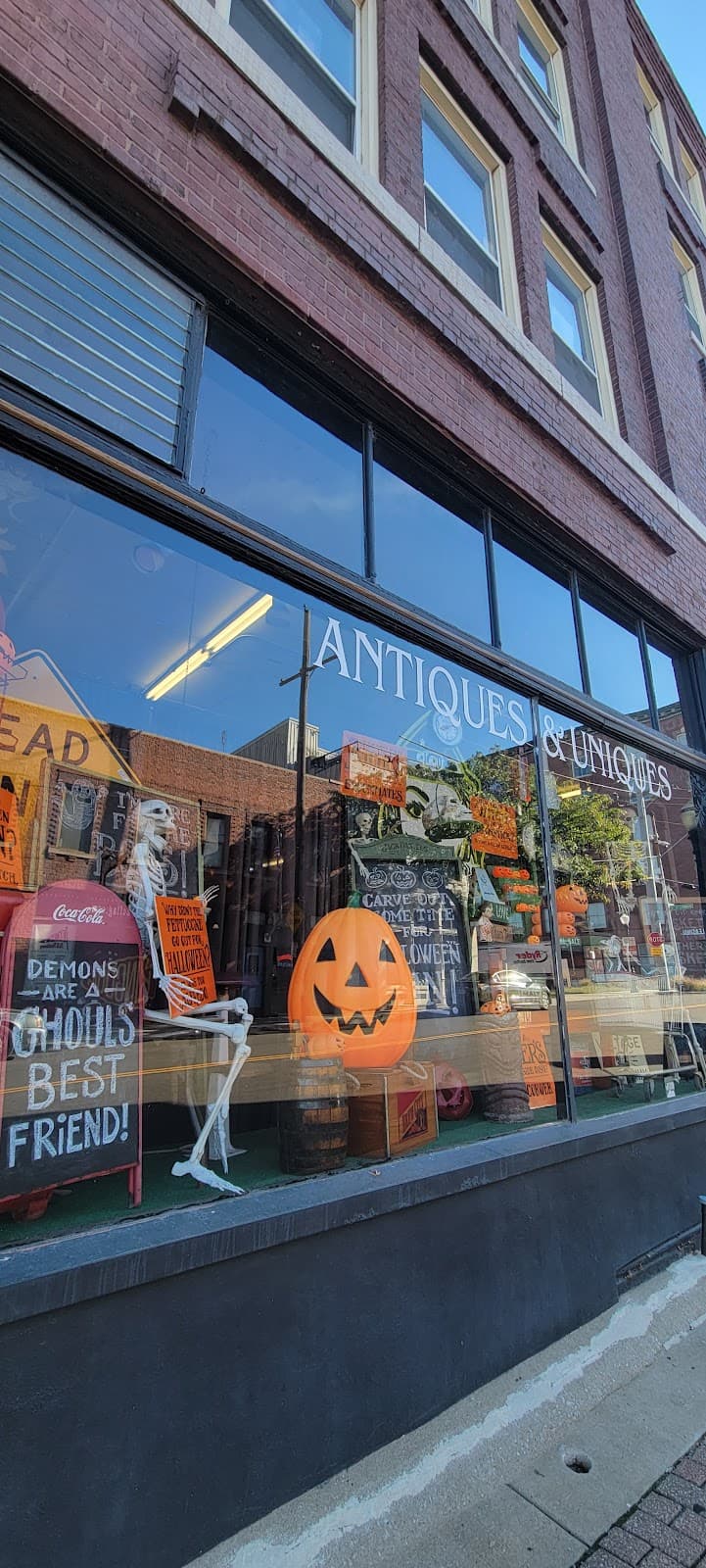 River Market Antiques