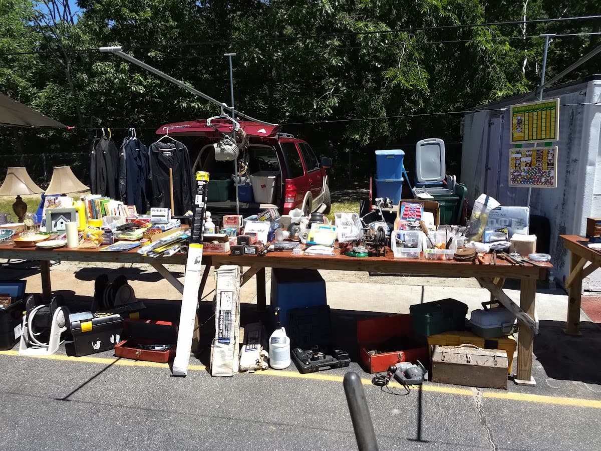 Riverside Flea Market