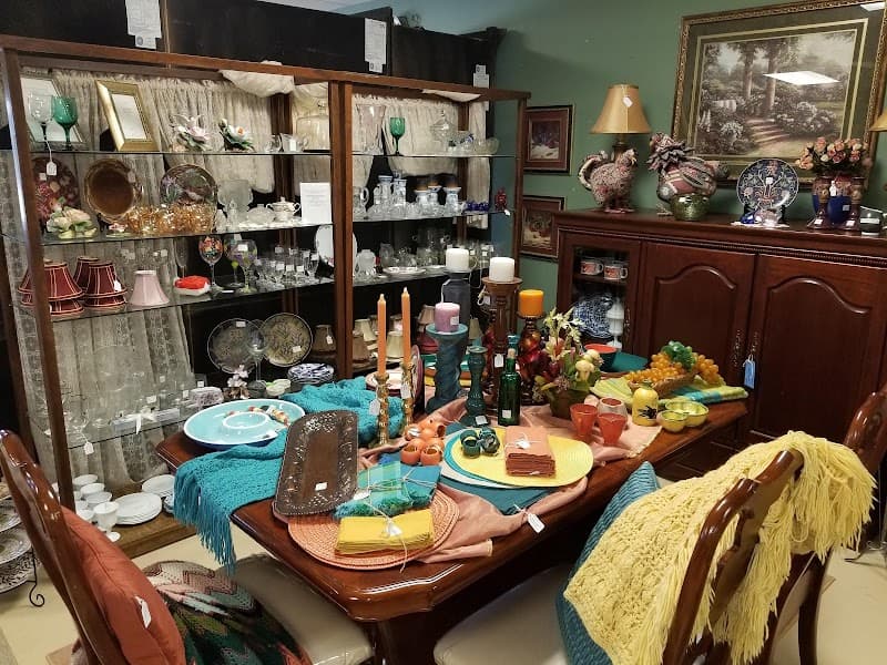 Roses Butterflies Antique Mall