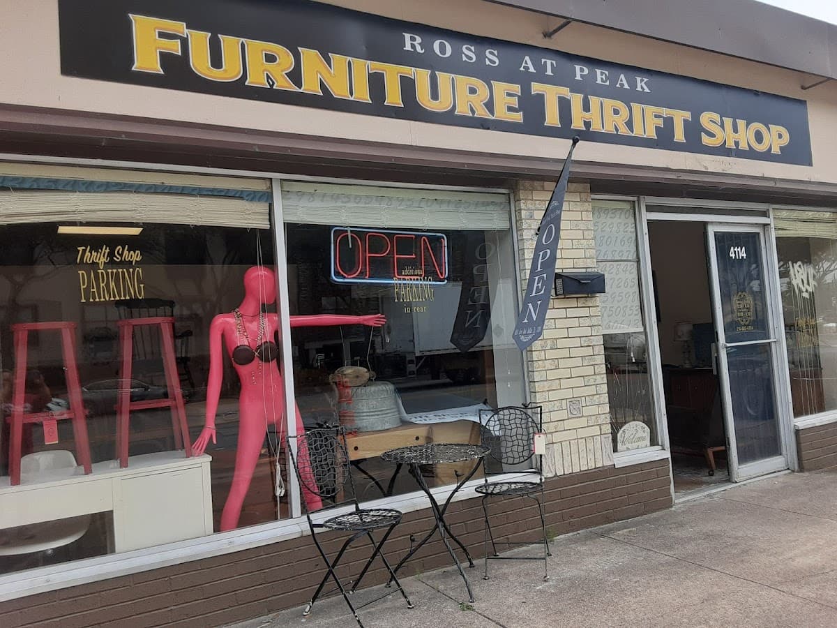 Ross At Peak Thrift Store