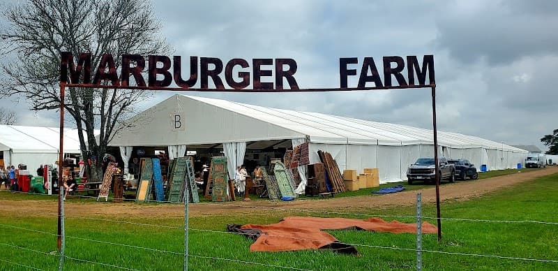 Round Top Antique Auction