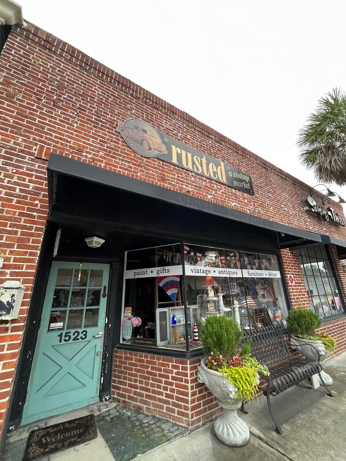 Rusted: A Vintage Market