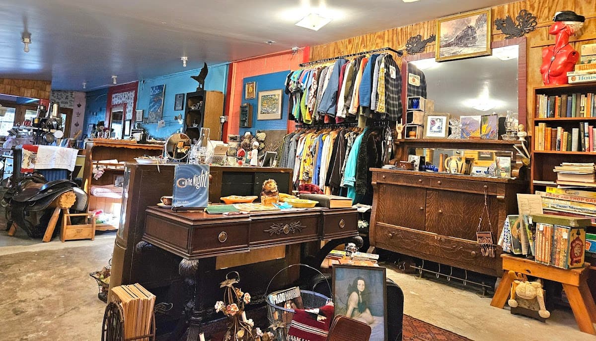 Scruffy Dog Vintage Emporium