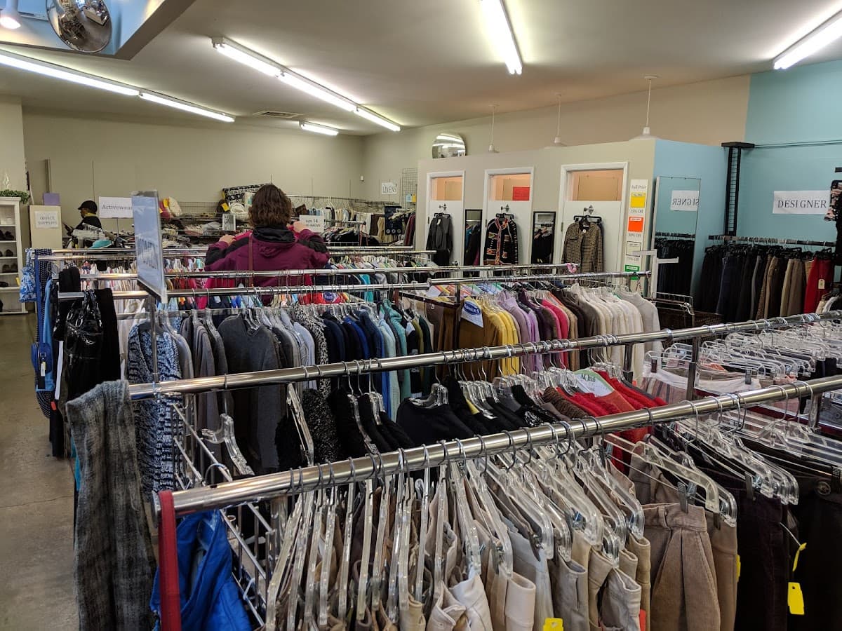 Seven Hills School Resale Shop