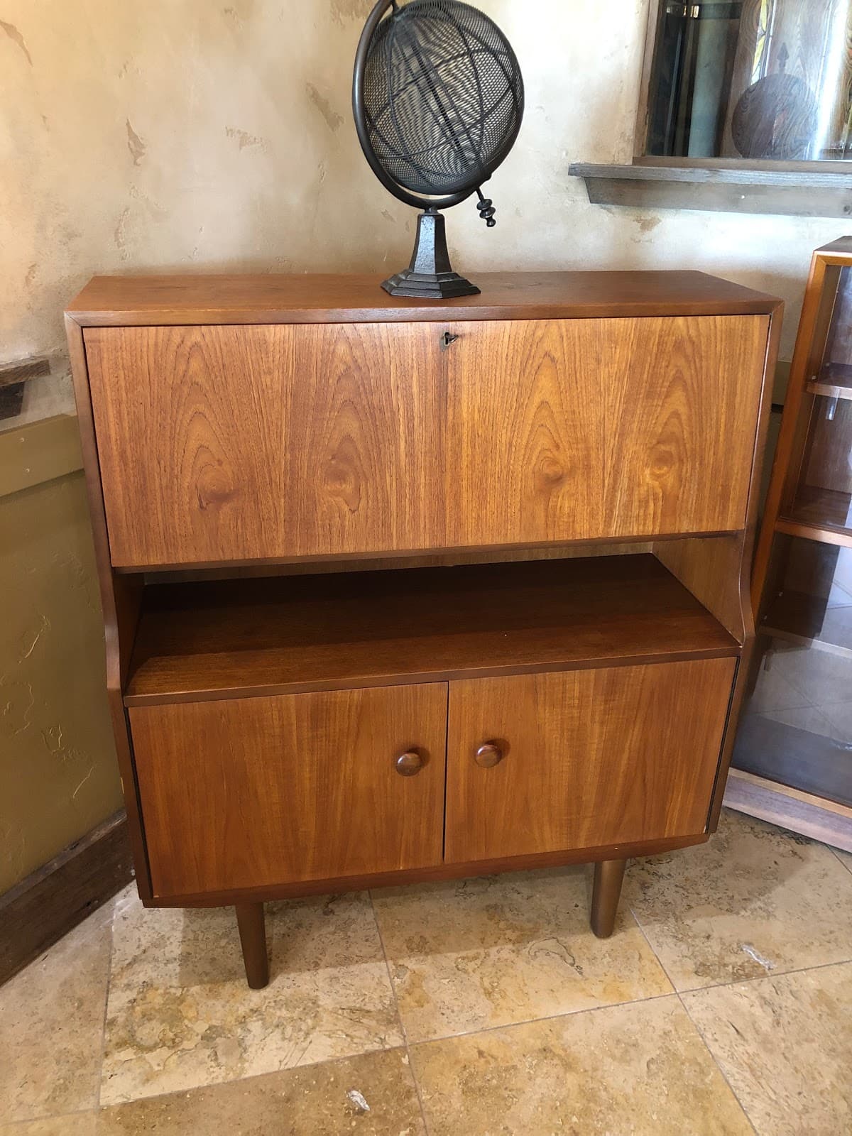Sevoy Mid-Century, Vintage Furniture, Art