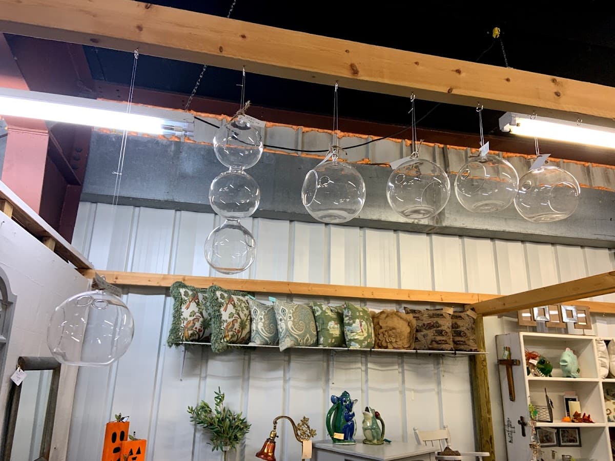Southern Antiques and Accents