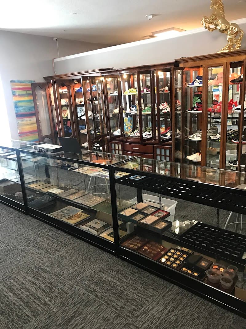 Space City Treasure – BUY SELL TRADE Valuables, & Collectibles – Gold, Silver, Coins, Jewelry, Cards, Memorabilia, & more!