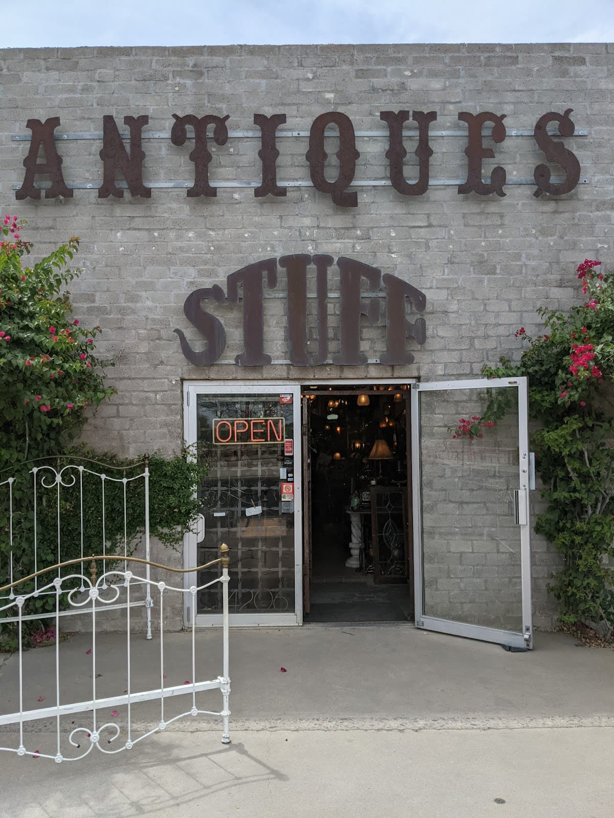 Stuff Antiques