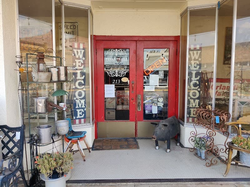 Texas Trails Antiques & Marketplace