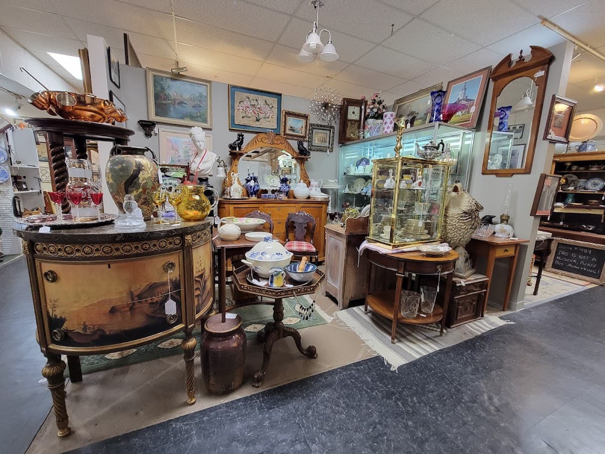 The Antique Market of San Jose