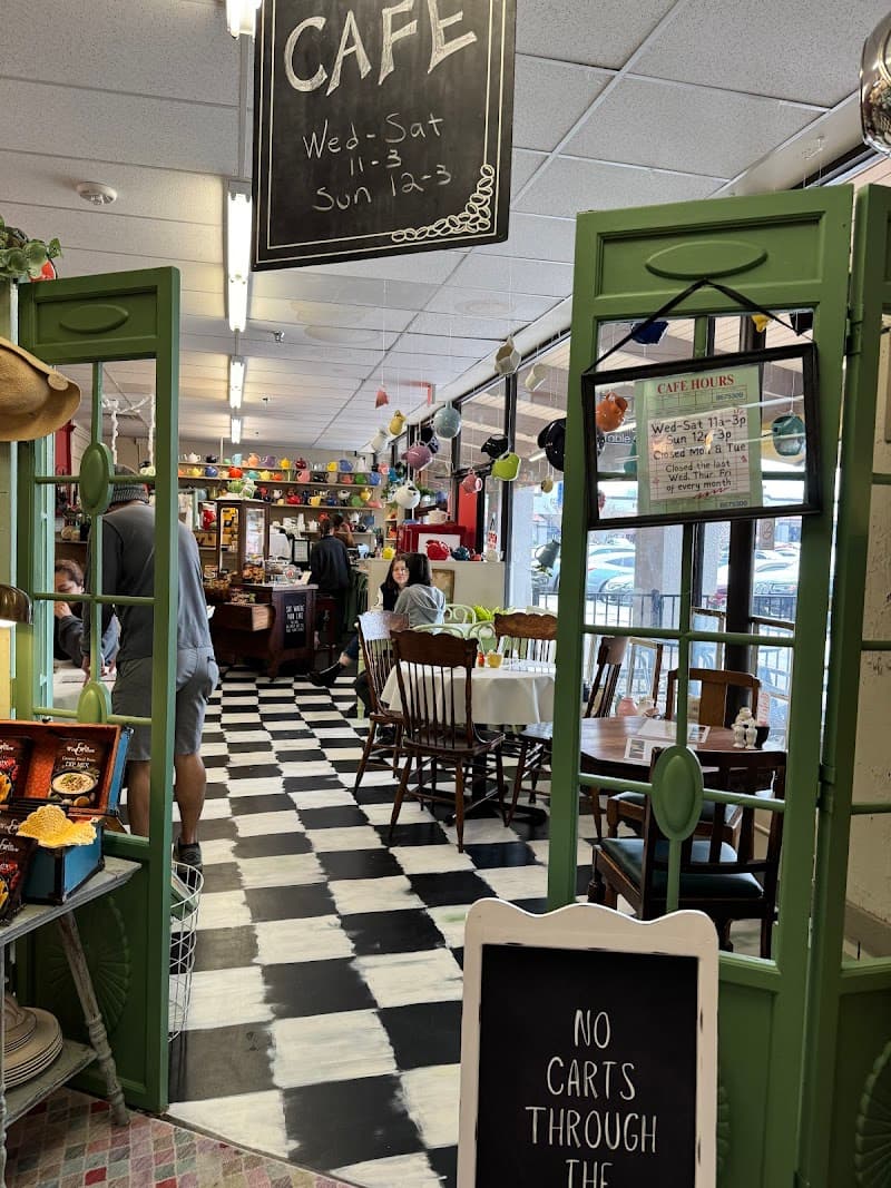 The Antique Table Cafe