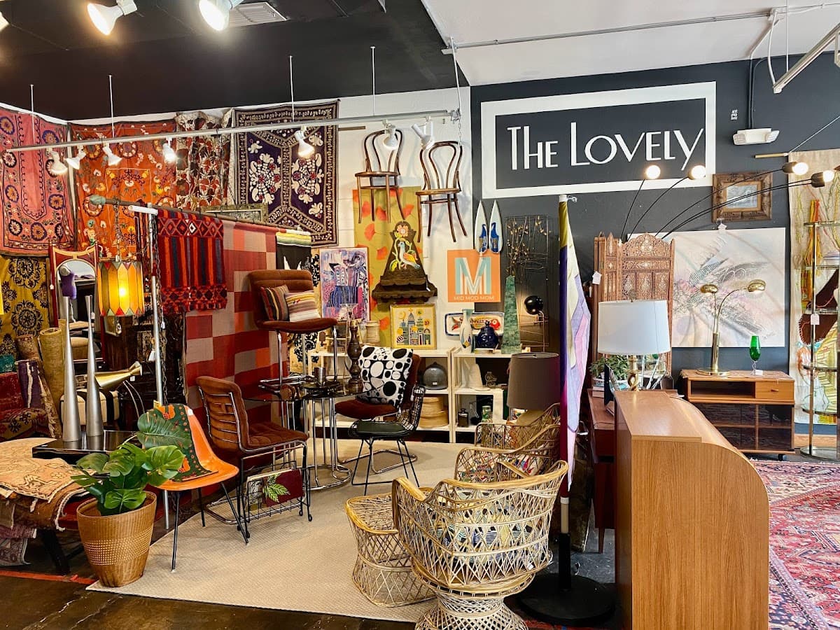 The Lovely Boutique Market