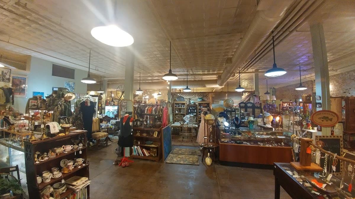 The Oak Antique Mall