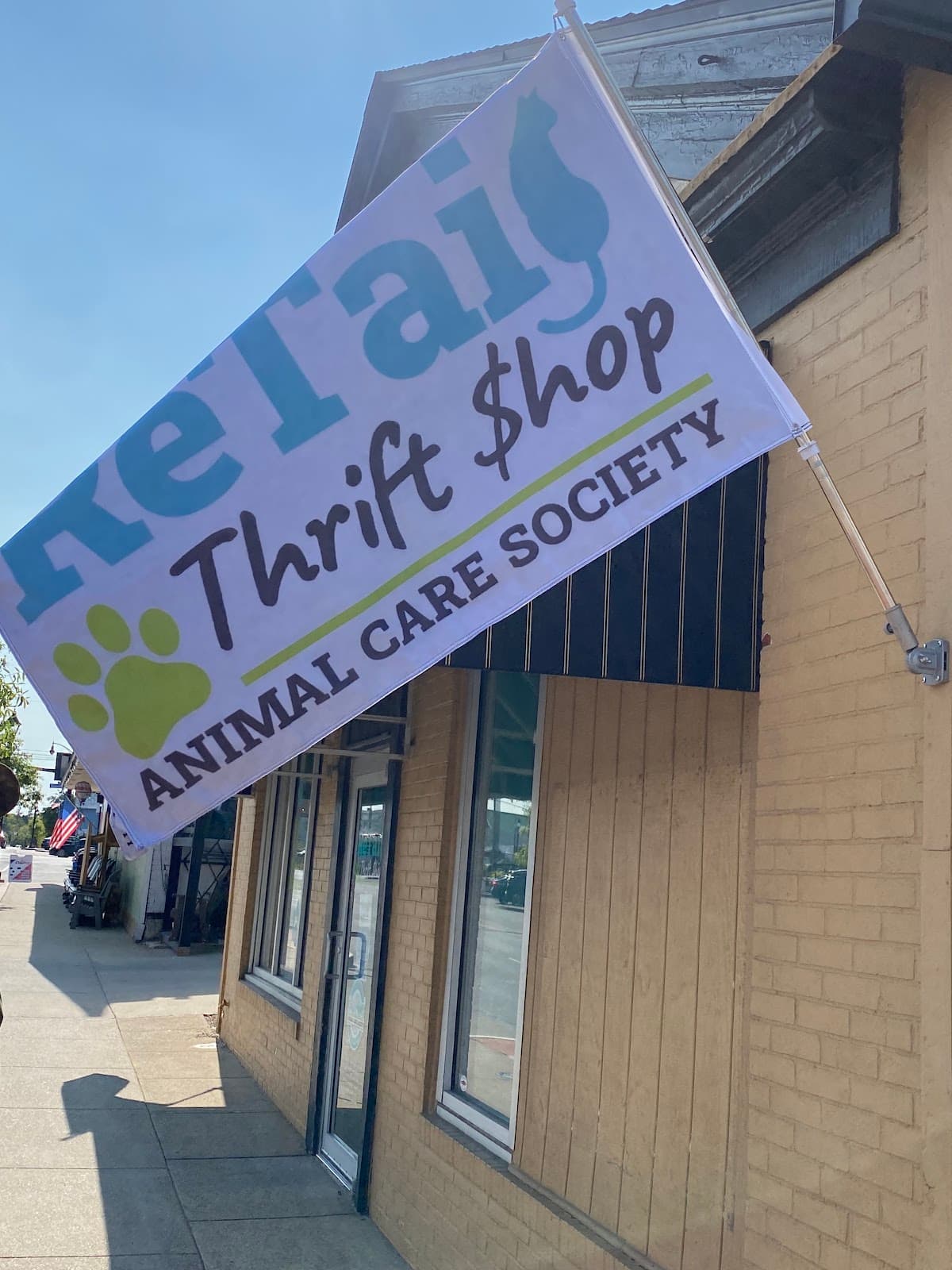The Re-tail Thrift Shop