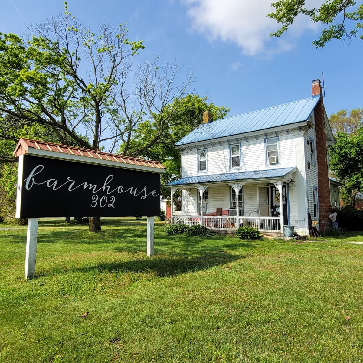 The Vintage Farmhouse is now Farmhouse 302