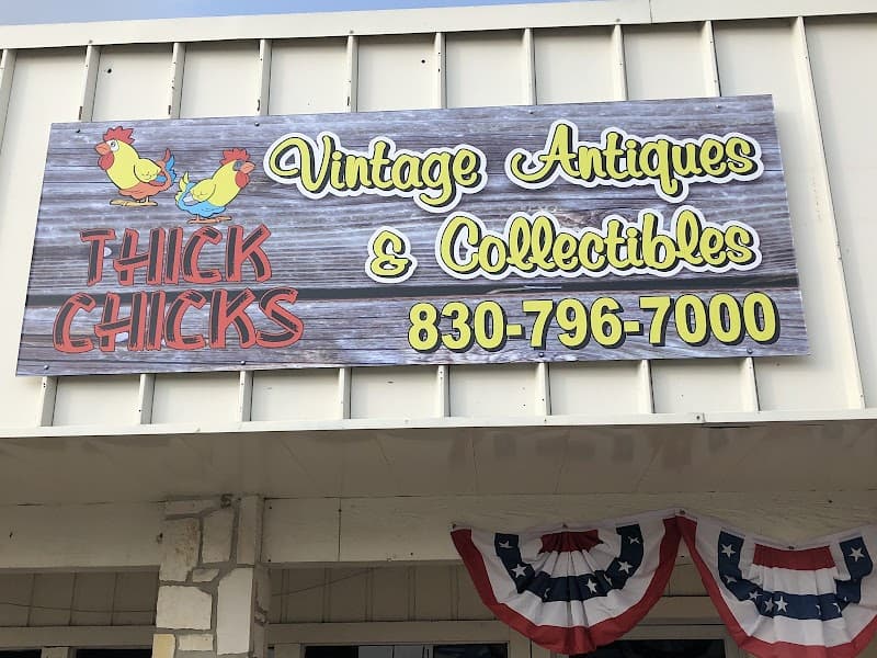 Thick chicks vintage antiques and collectibles