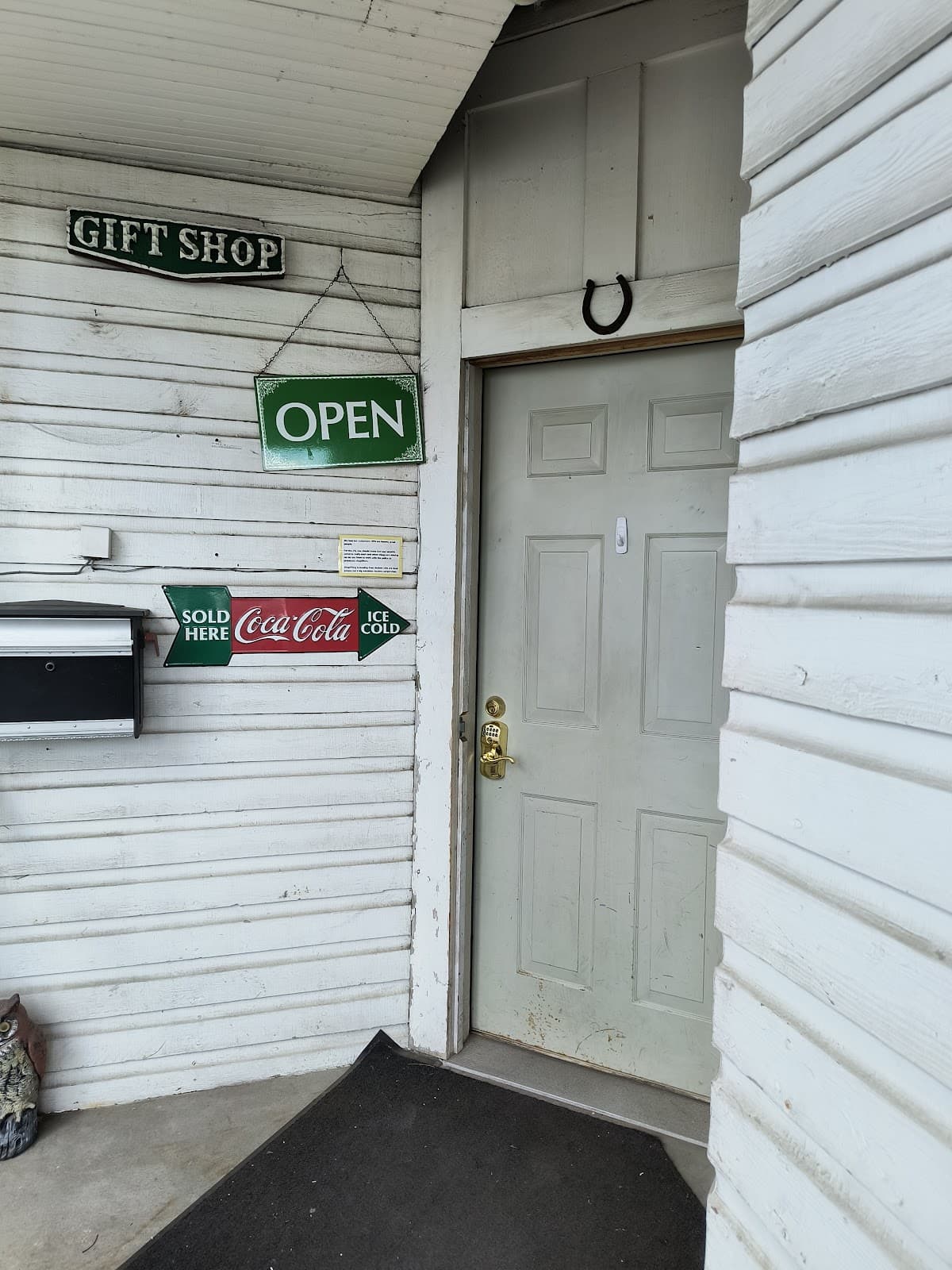Thriftiques Antiques