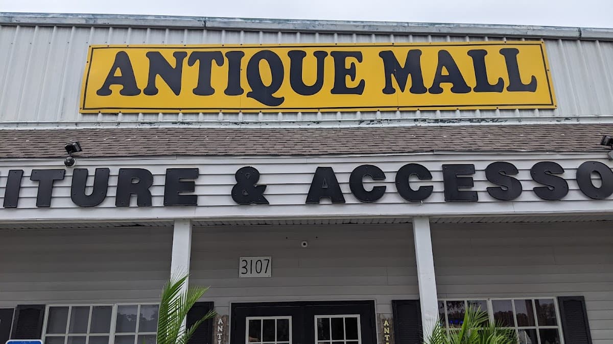 Traditions Antique Mall