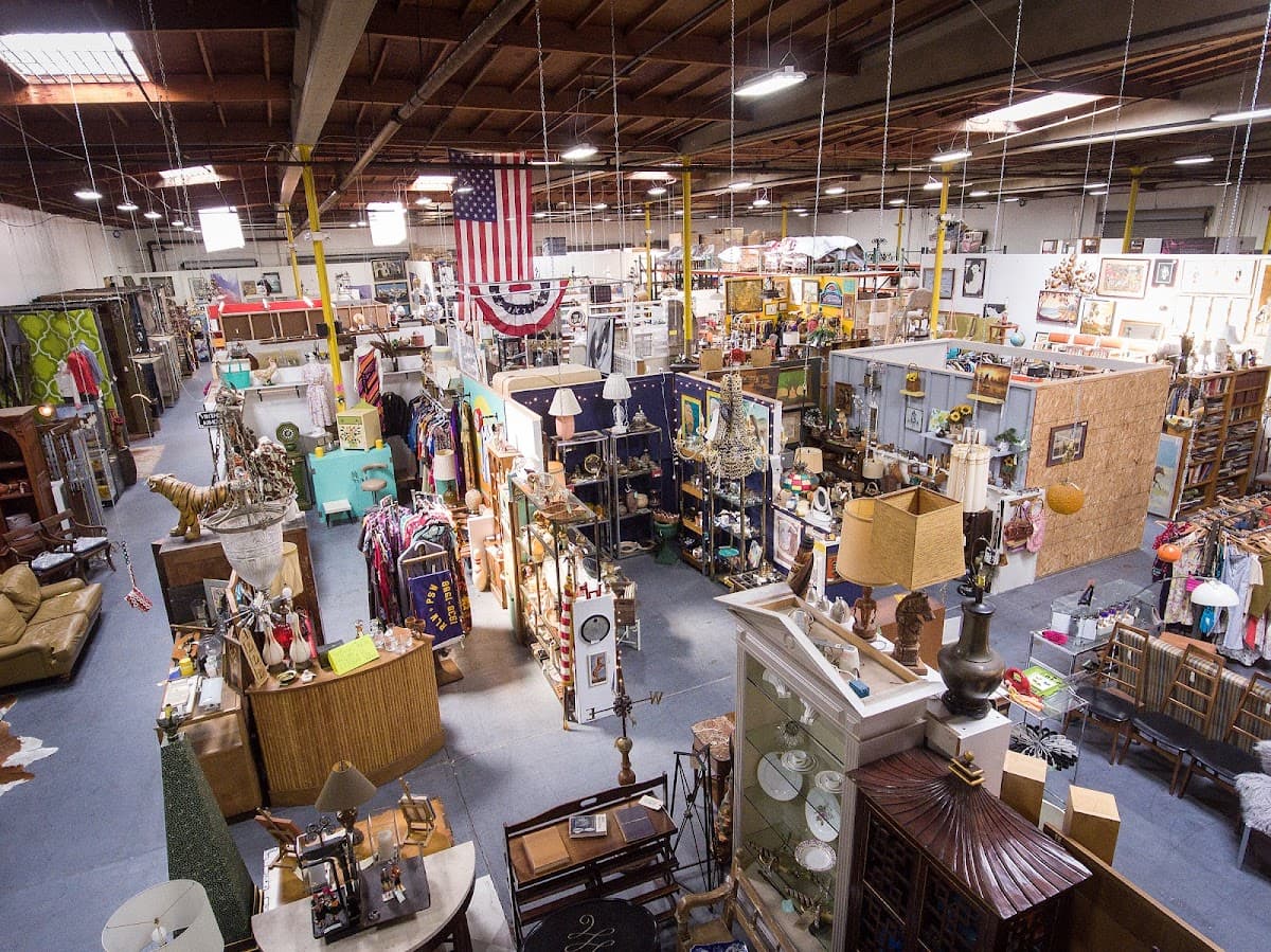 Trunk Treasures – San Diego Consignment Event