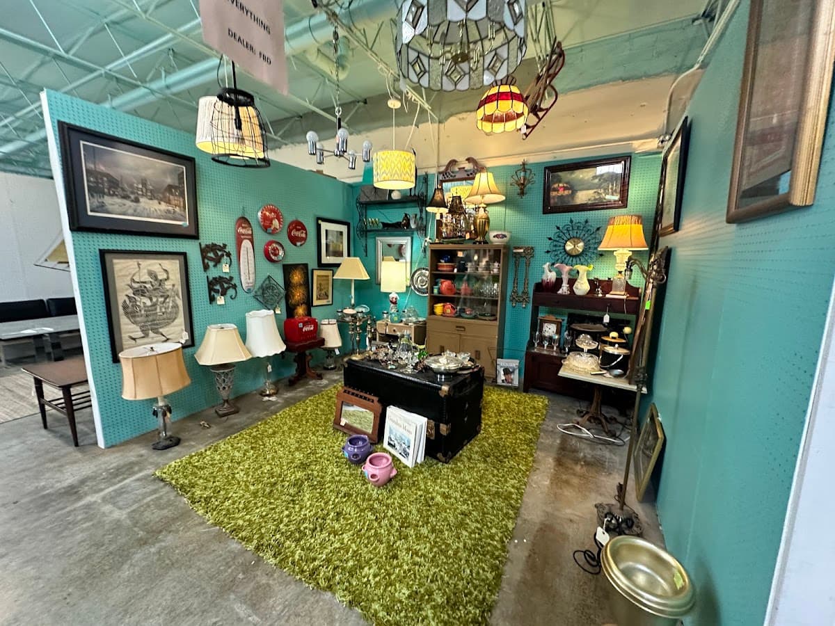 Urban Suburban Antiques
