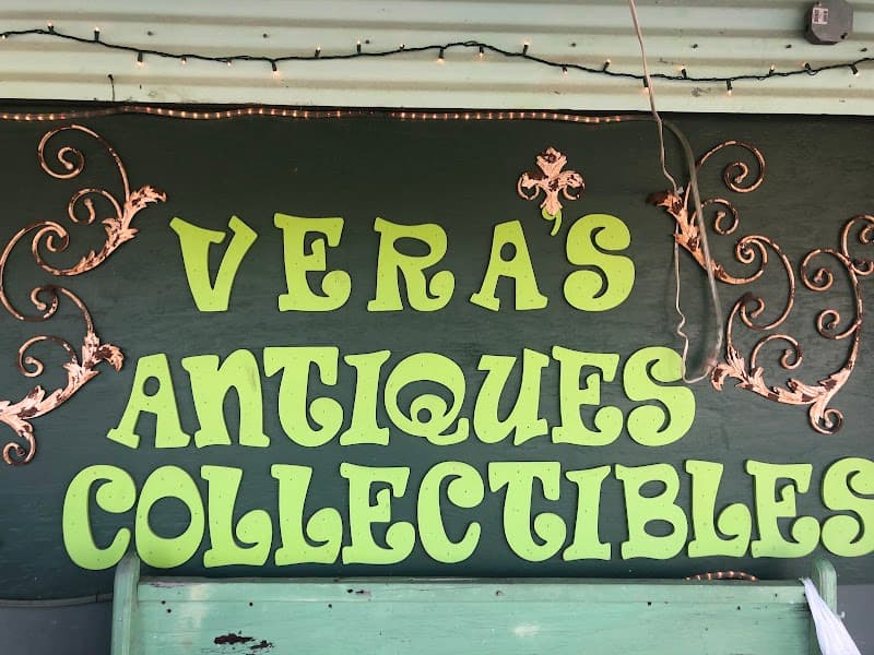 Veraβs Antiques & Collectibles