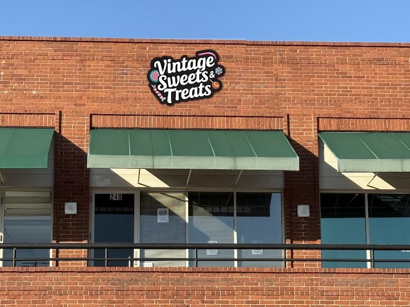 VINTAGE SWEETS & TREATS