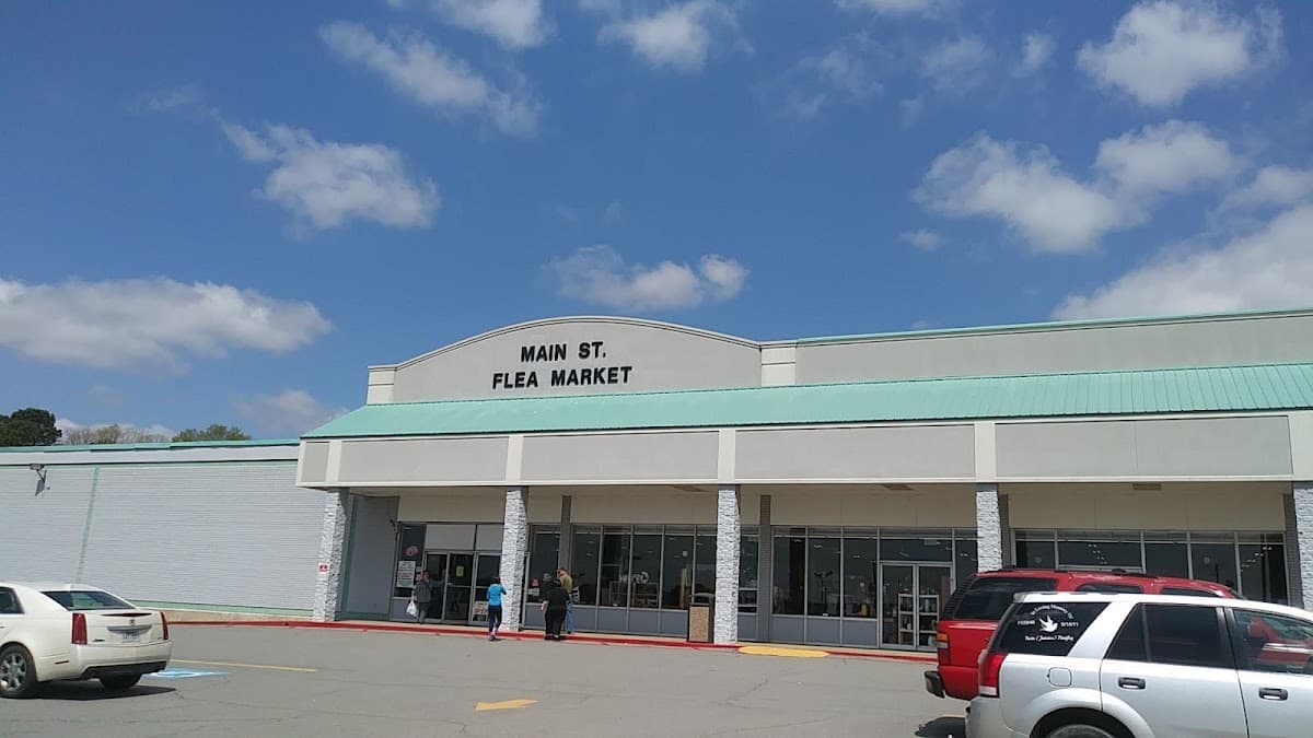 West Main Street Flea Market