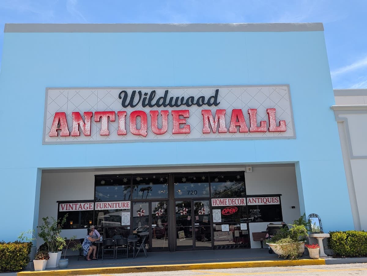 Wildwood Antique Mall of Vero Beach