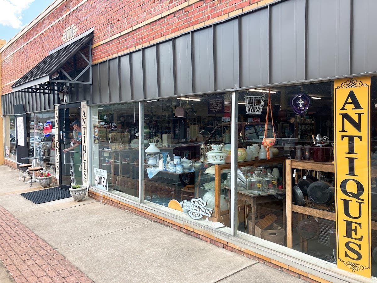Winfield Antique Mall LLC
