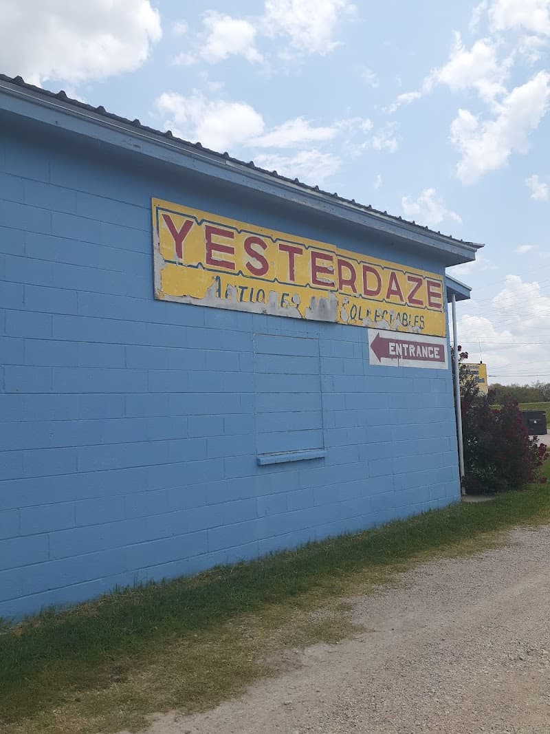 Yesterdaze Mall